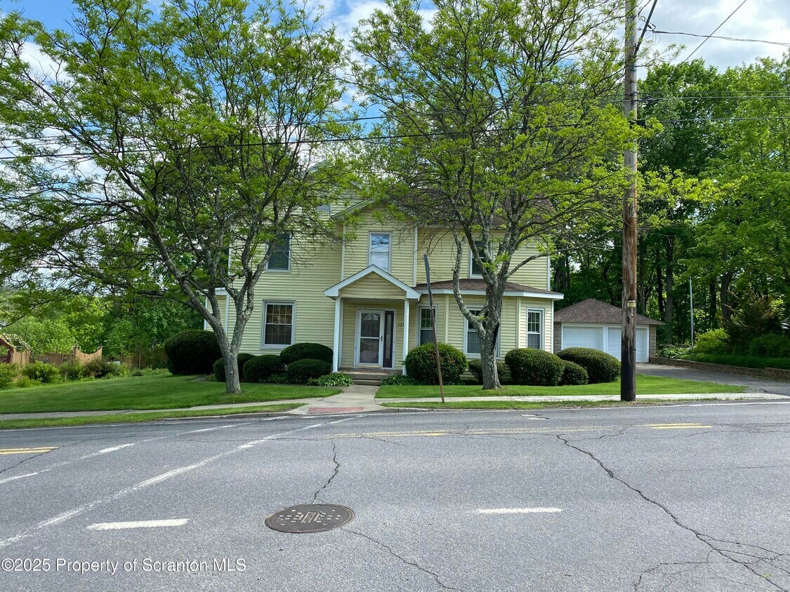 Foto principal - 127 Church St