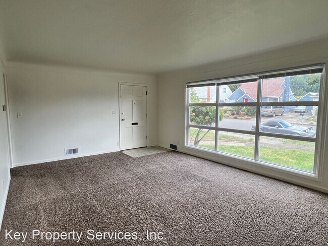 Foto del edificio - 3 br, 1.5 bath House - 1008 Z St