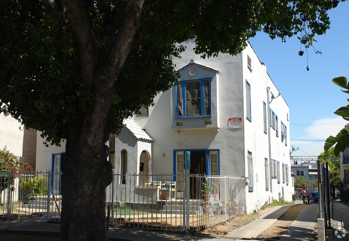 Building Photo - 532 N Alexandria Ave