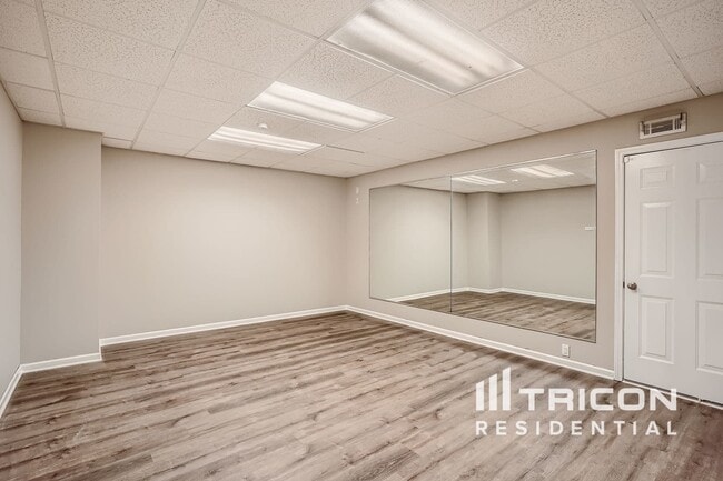 Building Photo - 1001 Winston Way NW