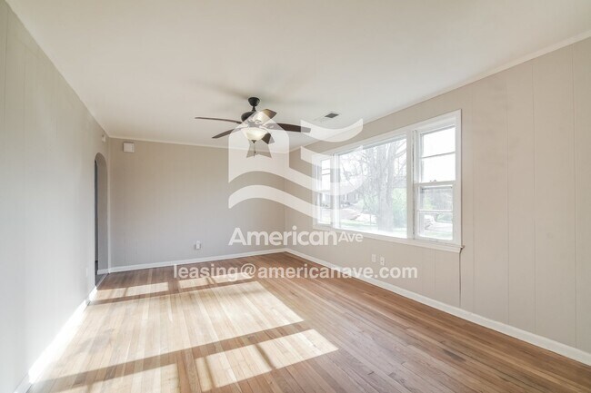 Foto del edificio - 20 Watson Dr