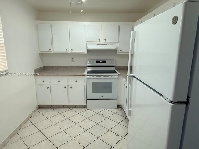 Foto del edificio - 1820 SW 81st Ave