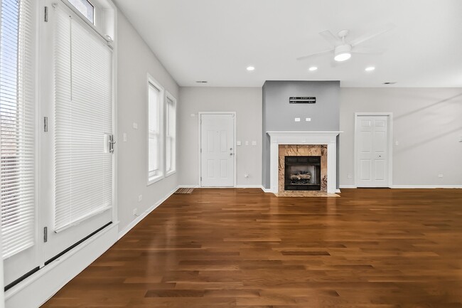 Foto del edificio - 3986 S Drexel Blvd