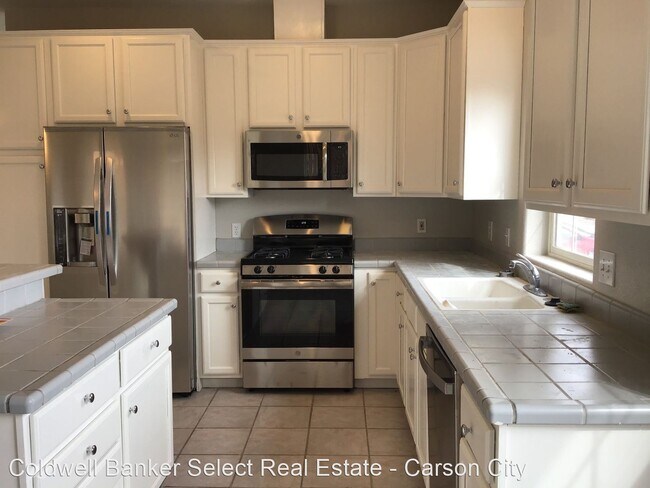 Building Photo - 3 br, 2.5 bath House - 1510 Empire Ranch Road