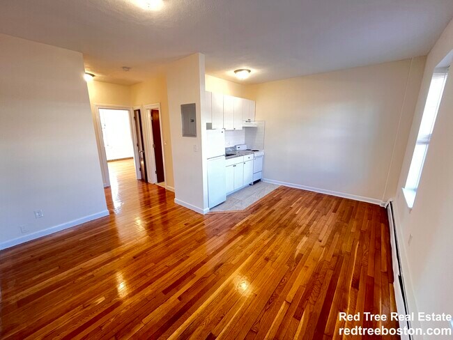 Foto del edificio - 172 N Beacon St