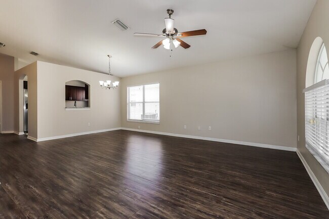 Foto del edificio - 1720 Mosaic Forest Dr
