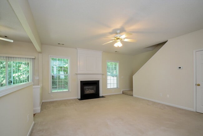 Building Photo - 1127 Dunedin Trail