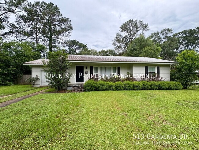 Building Photo - 513 Gardenia Dr