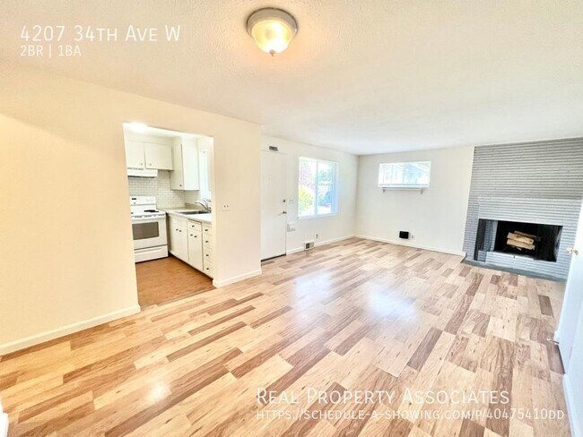 Building Photo - Top Floor 2-Bed/1-Bath Unit in Magnolia! *...