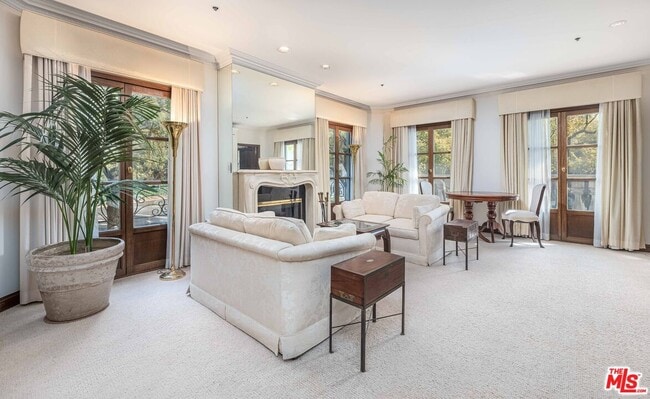 Foto del edificio - 425 N Maple Dr