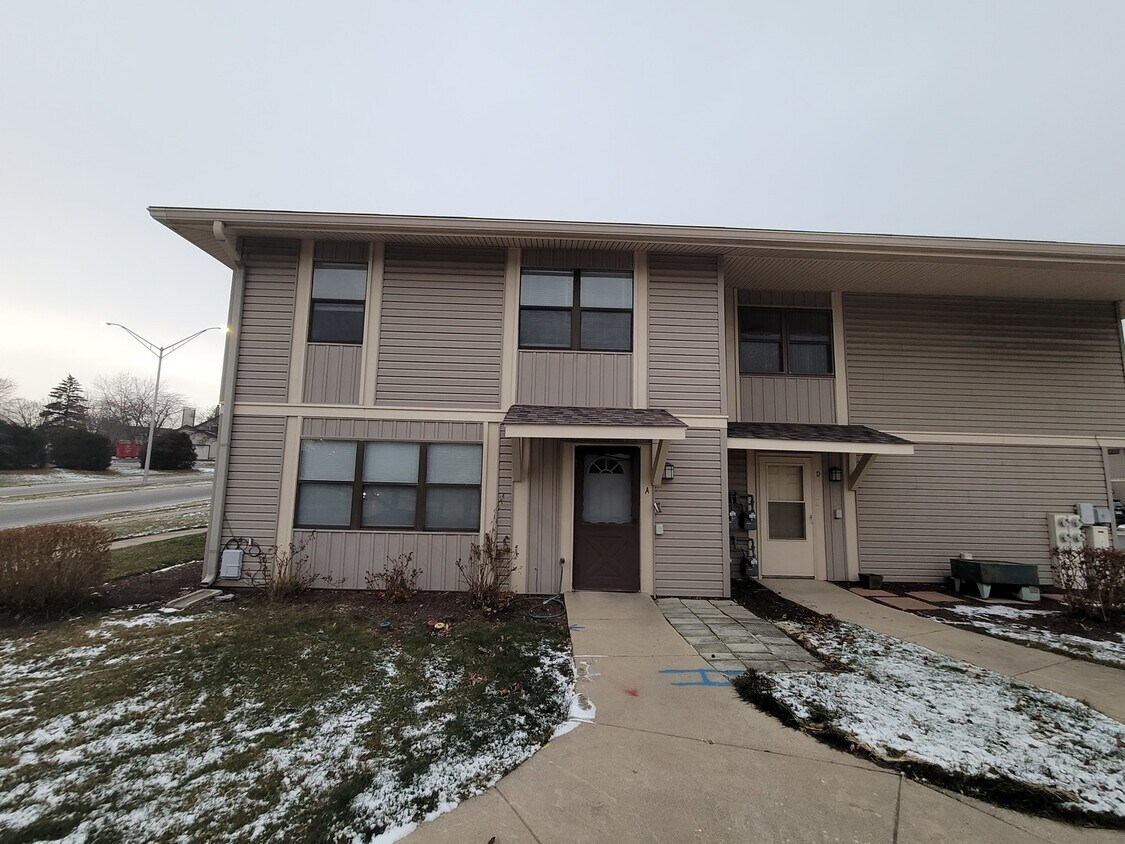 Foto principal - 5700 Dutch Mill Ct