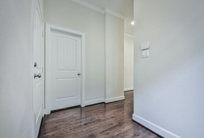 Building Photo - 5337 Kansas St