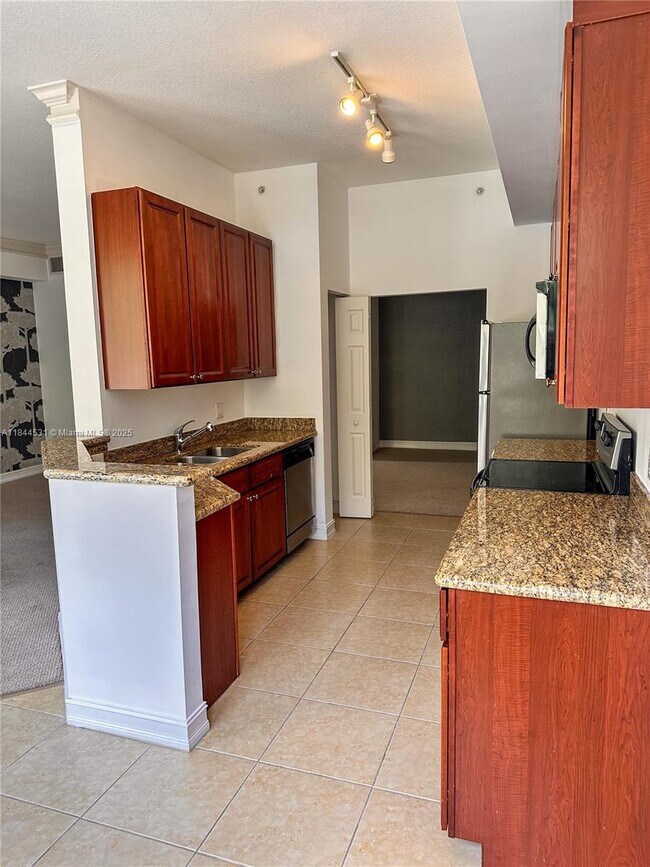 Foto del edificio - 3001 NE 185th St