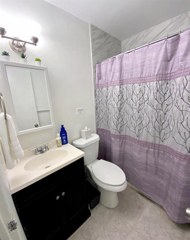 Foto del edificio - 615 NW 18th St