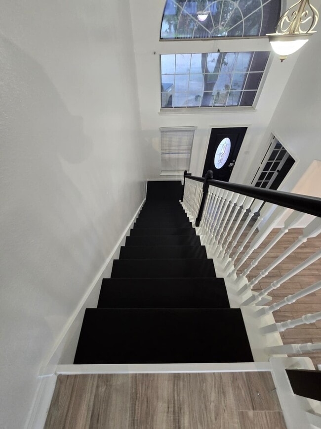 Building Photo - 6007 Bassetdale Ln