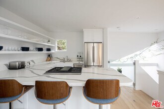 Building Photo - 29233 Heathercliff Rd