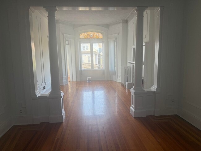 Building Photo - 123 Shippen St