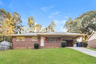 Building Photo - 7432 Meadows Dr