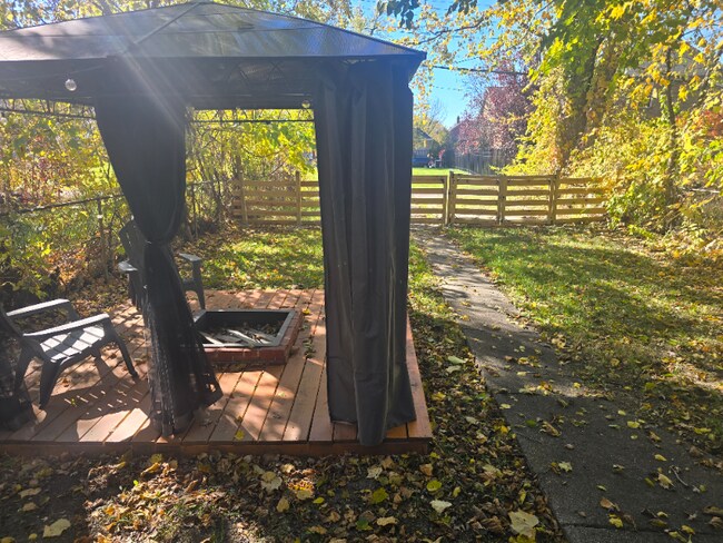 Foto del edificio - 3081 Philip St