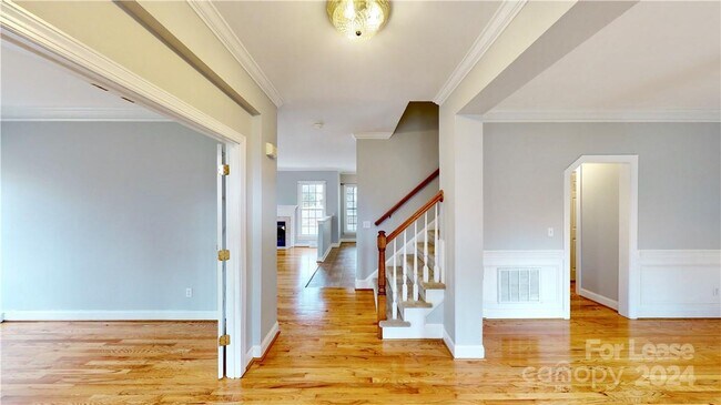 Foto del edificio - 7819 Red Oaks Trail