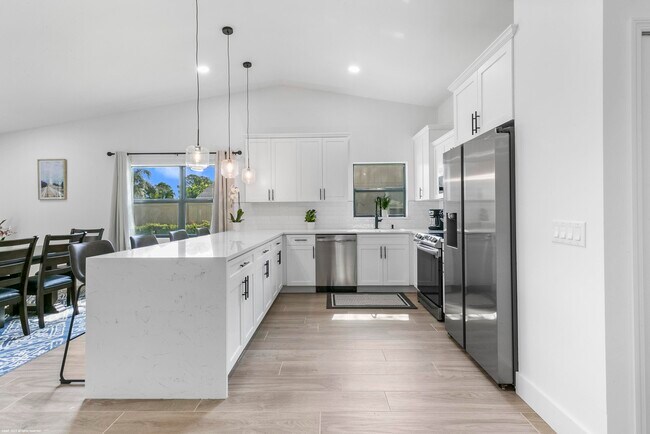Foto del edificio - 13781 Barberry Dr