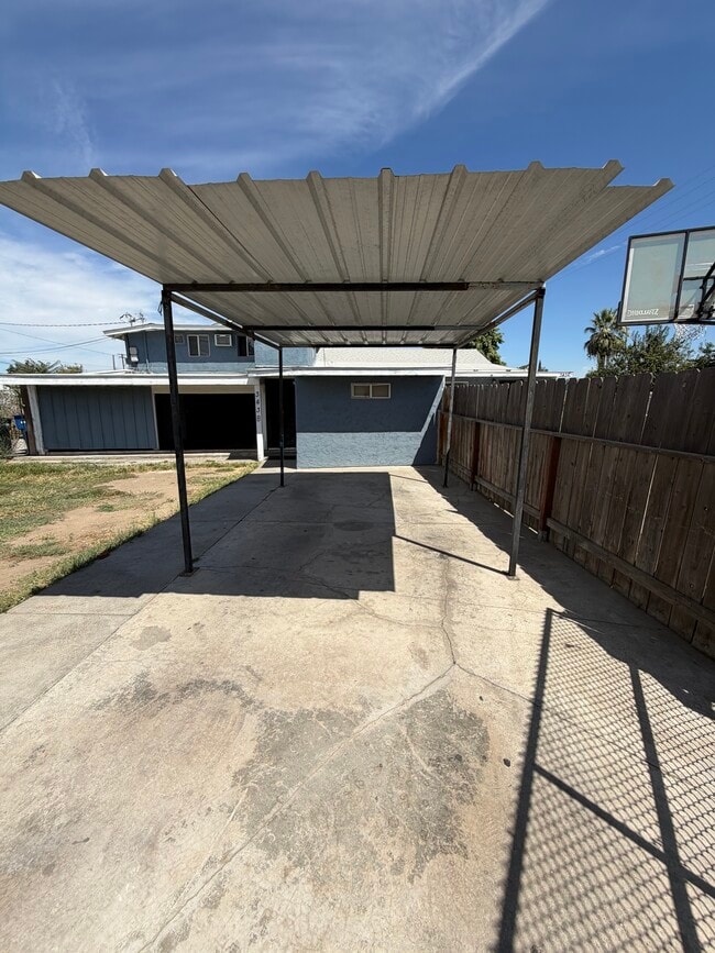 Building Photo - 343 Rio Grande Ave
