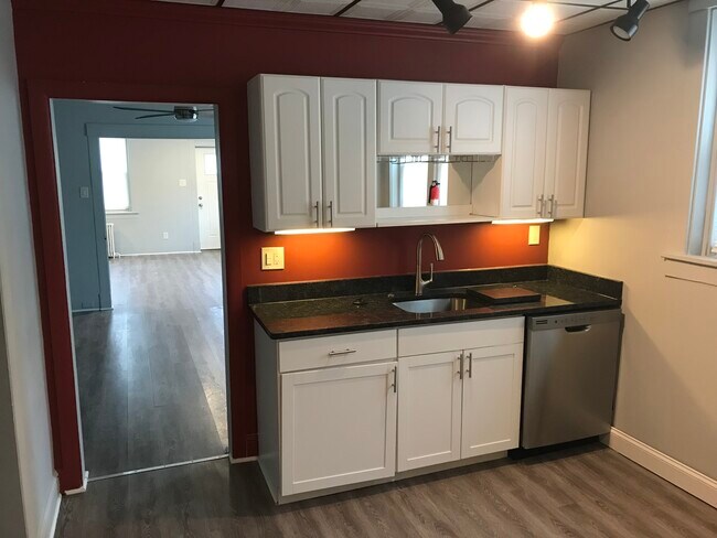 kitchen - 1258 Illinois Ave