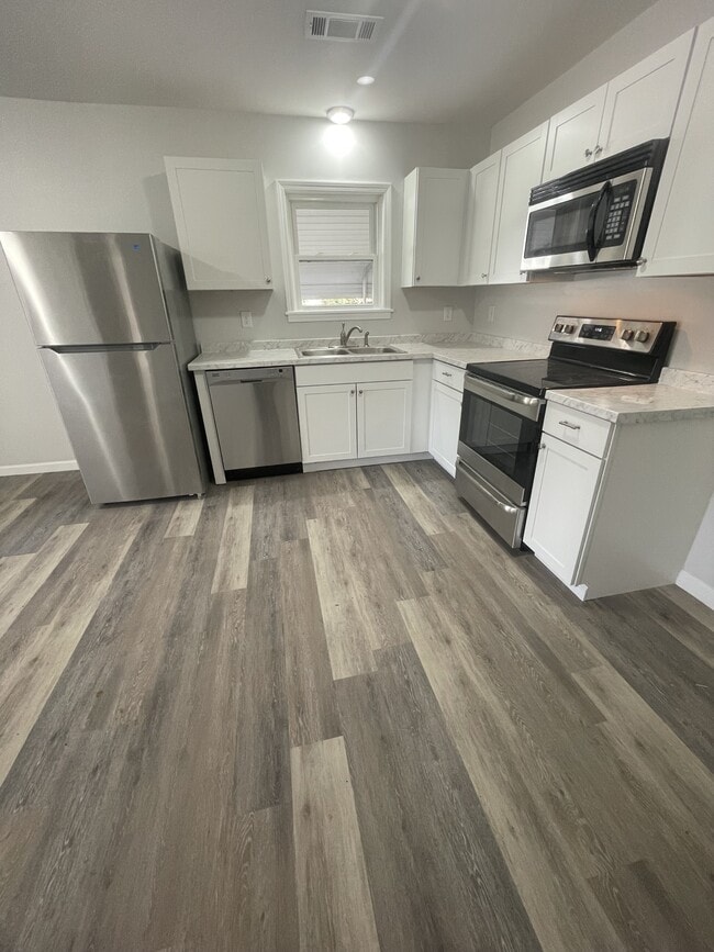 Foto del edificio - 424 Bell Ave