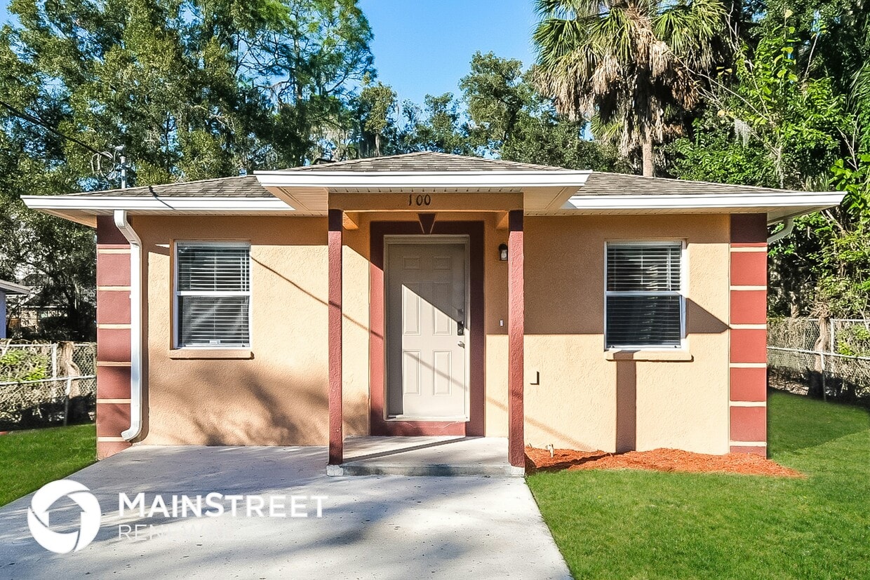 Primary Photo - 1002 W Madison St