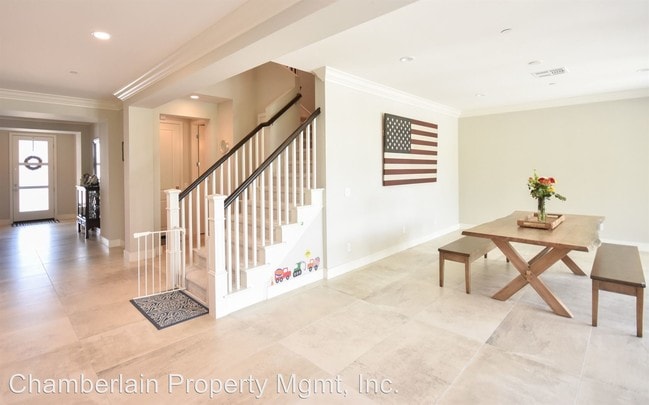 Building Photo - 4 br, 4.5 bath House - 1204 Lanai Ct.