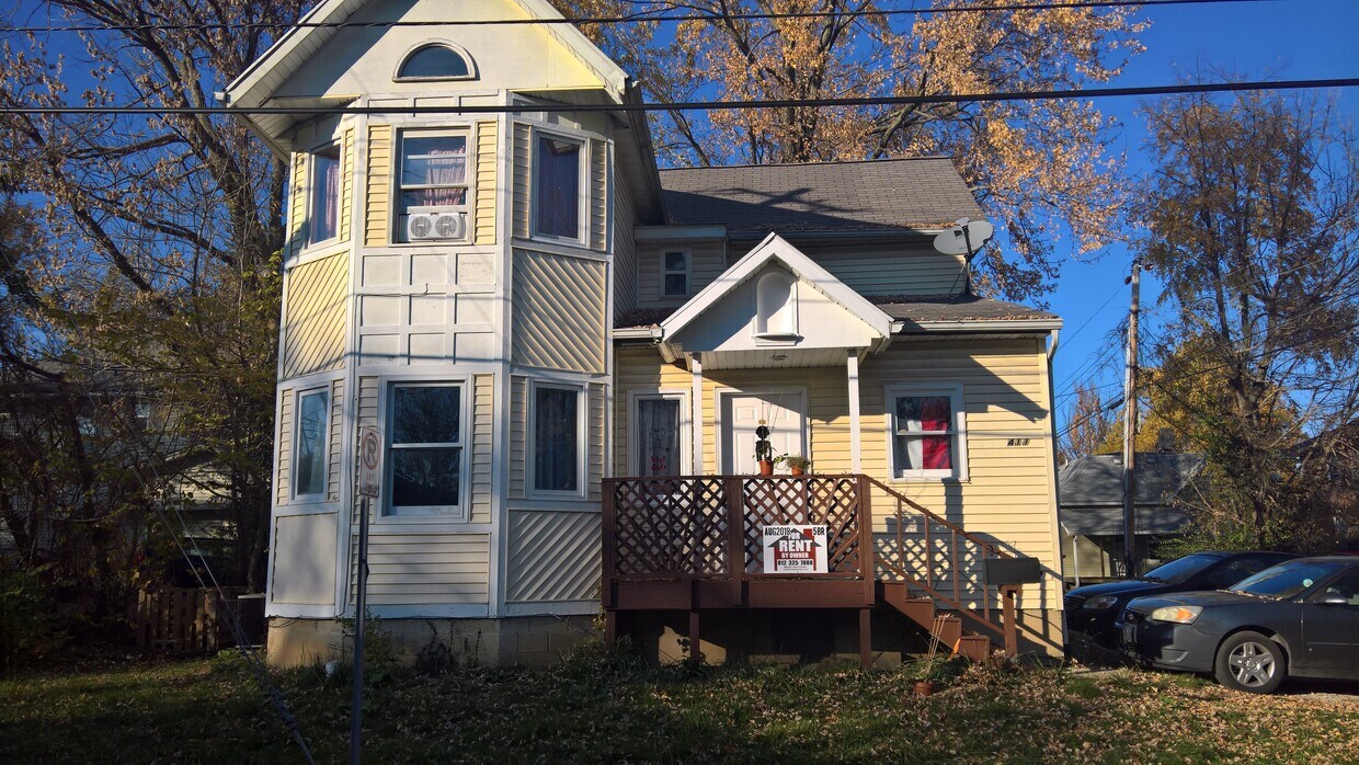 Primary Photo - 411 N Dunn St