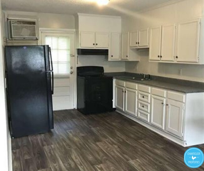 Foto del edificio - 1400 Creech Rd