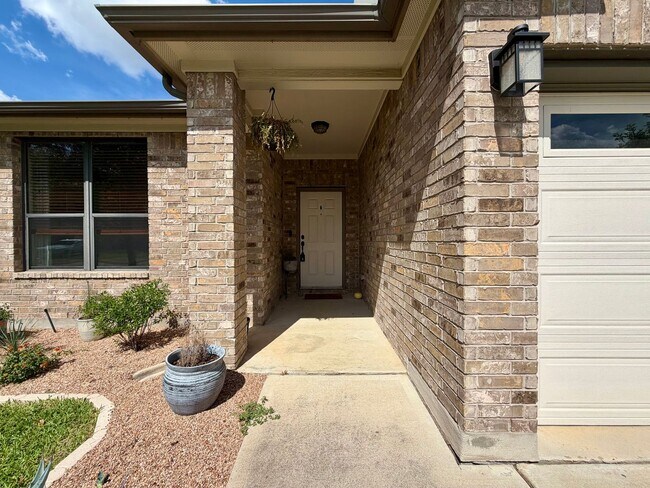 Foto del edificio - 206 Briarwood Dr