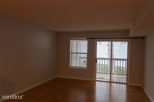 Building Photo - 149 Schultz St