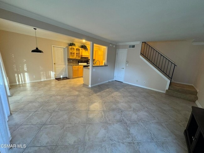 Building Photo - 2853 Instone Ct