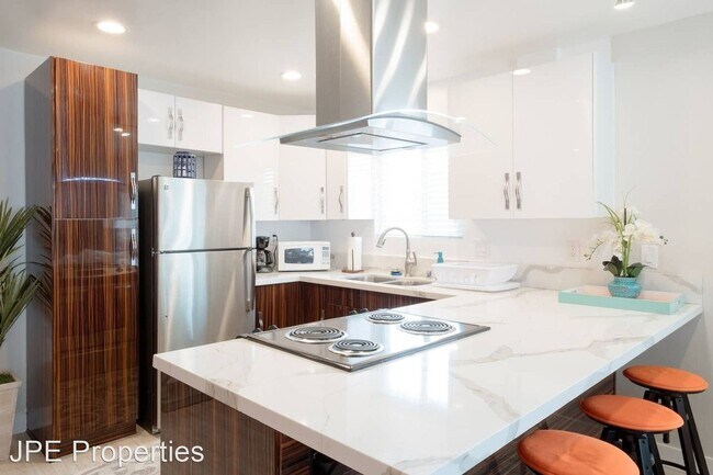 Building Photo - 4073 Gresham St