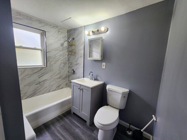 Foto del edificio - 936 Wethersfield Ave