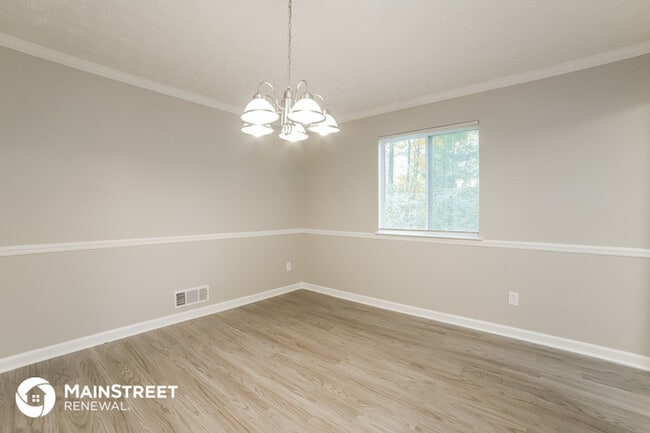 Building Photo - 510 Hillsdale Dr