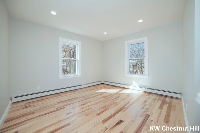 Building Photo - 25 Edison Grn