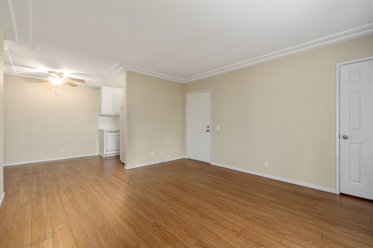 Photo - Pacific Gardens Genesee Apartments