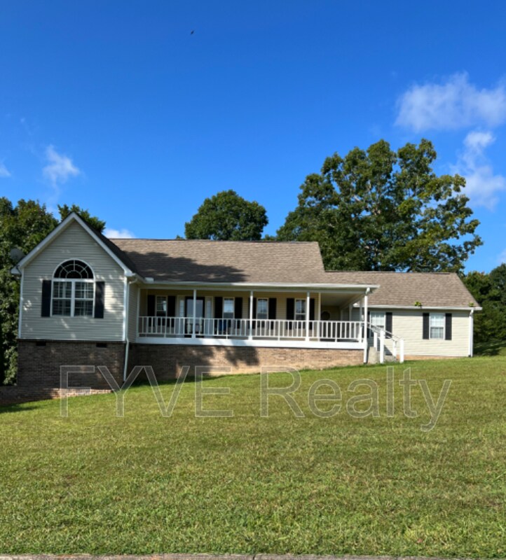 128 Comanche Way, Rocky Top, TN 37769 House Rental in Rocky Top, TN