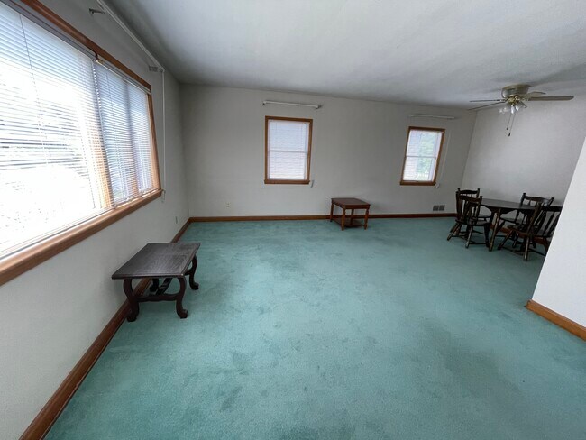 Foto del edificio - South High 2nd floor