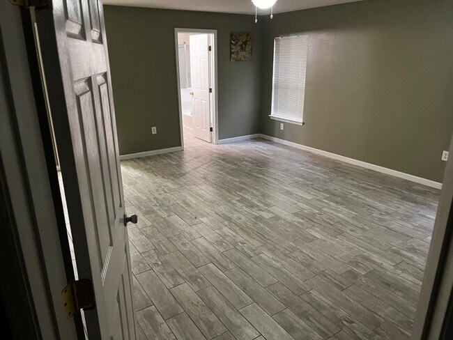 Bedroom - 136 Joyelle Cir House