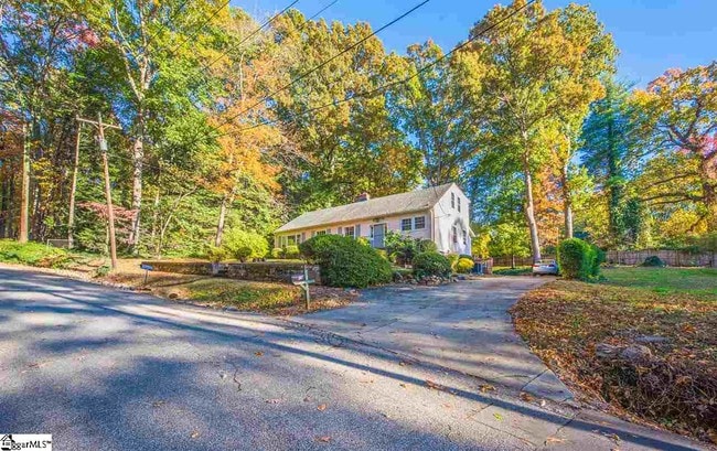 Building Photo - 36 Fernwood Ln