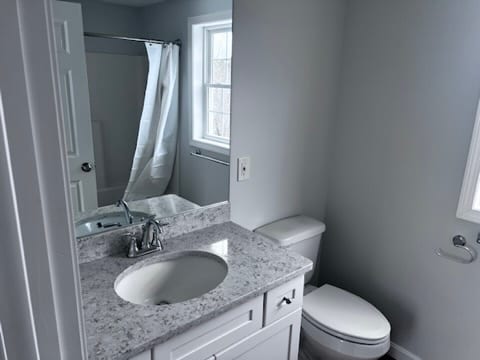 Building Photo - 239 State Rte 107