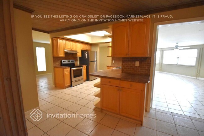 Building Photo - 17404 SW 108th Ct