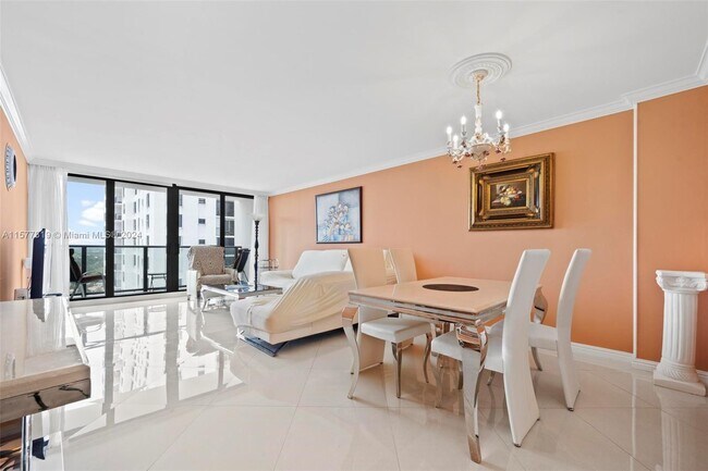 Building Photo - 2301 S Ocean Dr