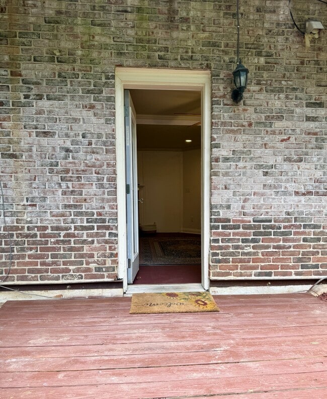 Foto del edificio - 7035 Willowick Dr