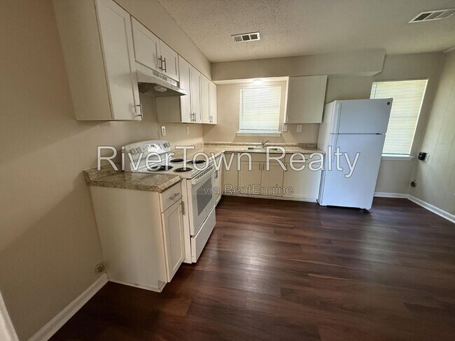 Foto del edificio - 3236 Sweet Springs Dr