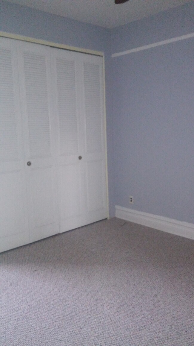 Building Photo - 8015 6th Ave